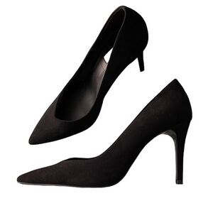 Stradivarius heels🖤